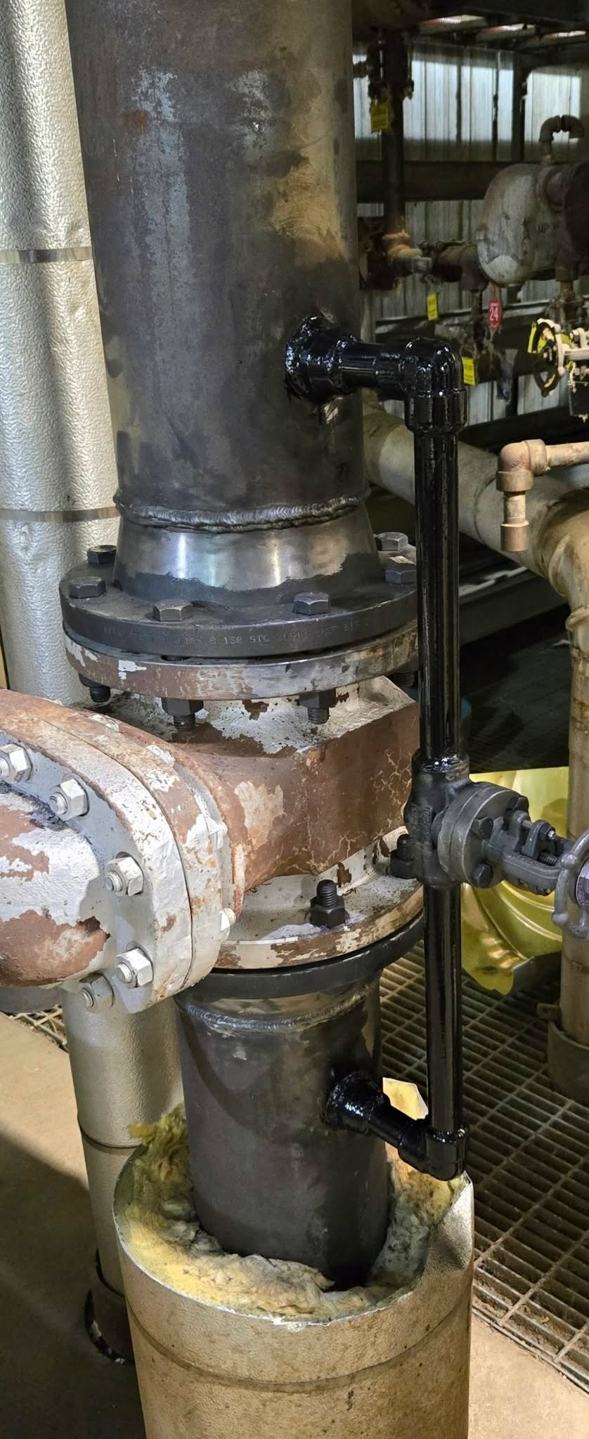 Maintenance de tuyauterie en milieu industriel